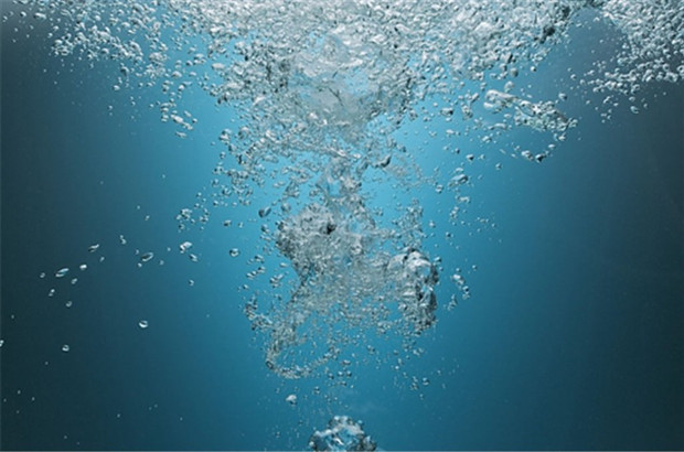 你知道嗎?長期飲用純凈水是一種危害!